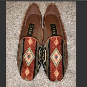 Zalo patterned flats